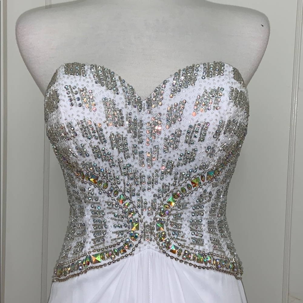 Tony Bowls White Strapless Crystal Beaded Evening Gown